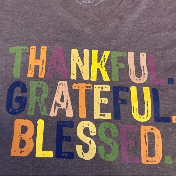 4/$20 Ladies Jane Marie Thankful Tshirt - Picture 2 of 5